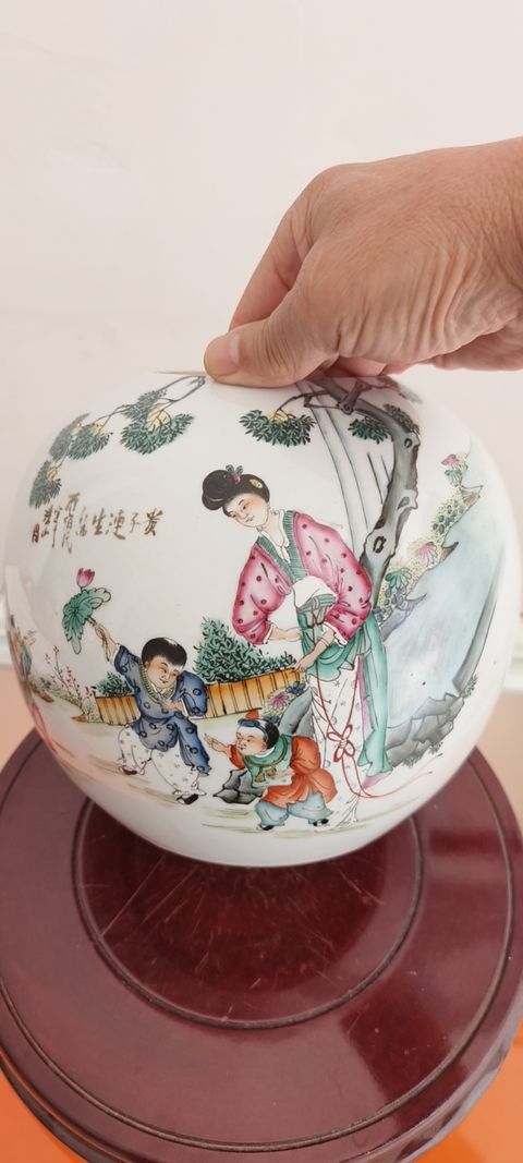 古玩陶瓷三娘教子圖新粉彩西瓜罐真品鑒賞圖