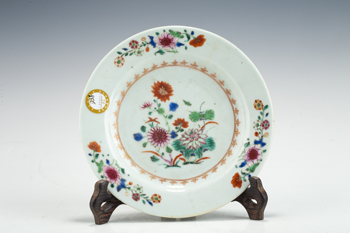 古玩陶瓷清雍乾·粉彩花卉紋折沿盤真品鑒賞圖