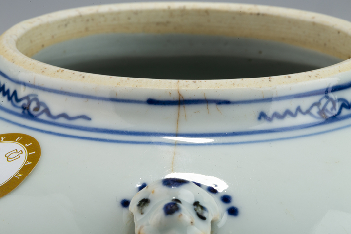 古玩陶瓷清康熙·青花開窗山水人物紋四系茶壺拍賣，當(dāng)前價(jià)格1016元