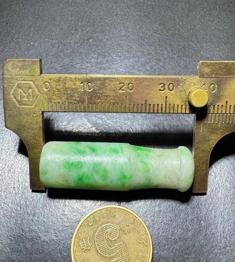 古玩玉器天然翡翠煙嘴真品鑒賞圖