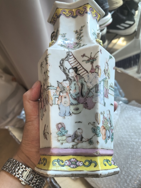 古玩陶瓷粉彩五子奪魁圖雙聯瓶真品鑒賞圖