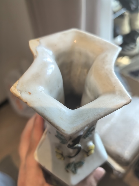 古玩陶瓷粉彩五子奪魁圖雙聯瓶真品鑒賞圖