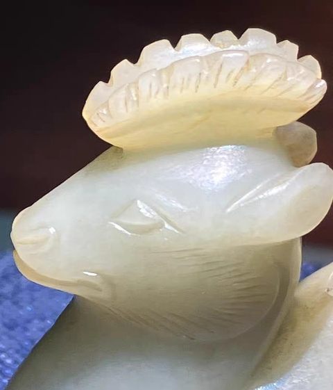古玩玉器和田黃玉雕“臥鹿”擺件真品鑒賞圖