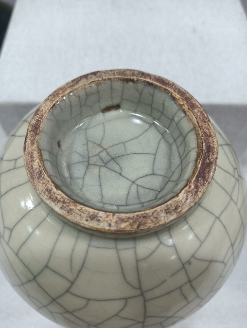 古玩陶瓷哥釉長頸瓶真品鑒賞圖