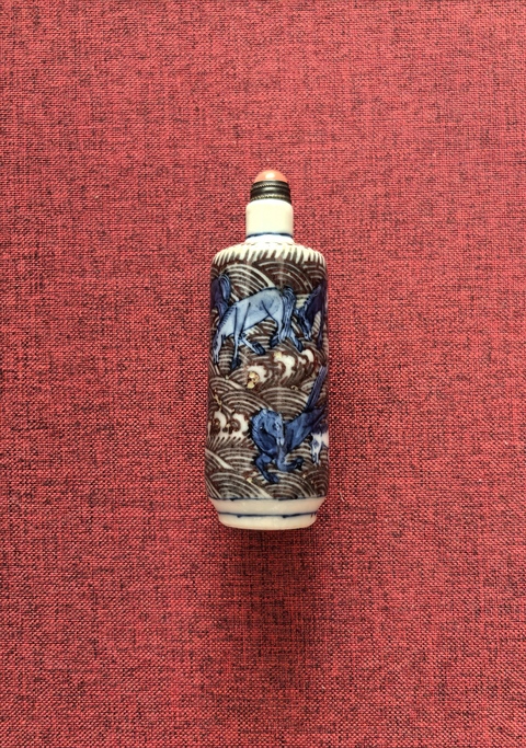 古玩陶瓷道光青花釉里紅八駿圖鼻煙壺拍賣，當前價格6666元