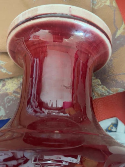 古玩陶瓷郎紅釉盤口瓶真品鑒賞圖