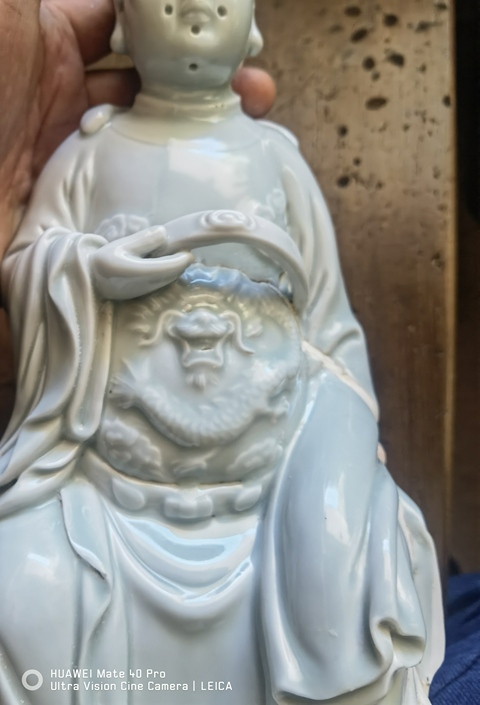 古玩陶瓷德化窯塑像真品鑒賞圖