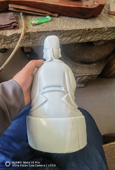 古玩陶瓷德化窯塑像真品鑒賞圖