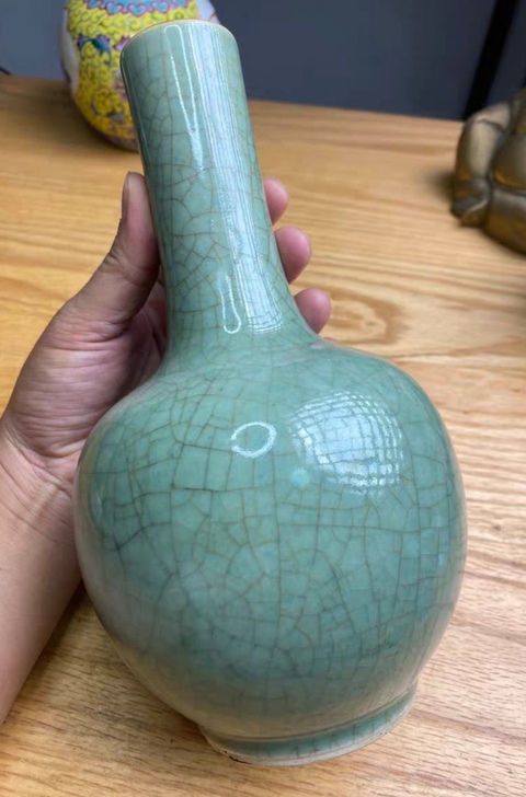 古玩陶瓷晚清綠哥釉天球瓶拍賣，當前價格4680元