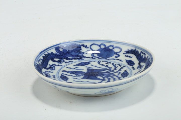 古玩陶瓷十八世紀(jì)·青花龍鳳紋小盤（日本）真品鑒賞圖