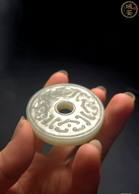 古玩玉器和田玉雕“卷云紋璧”真品鑒賞圖
