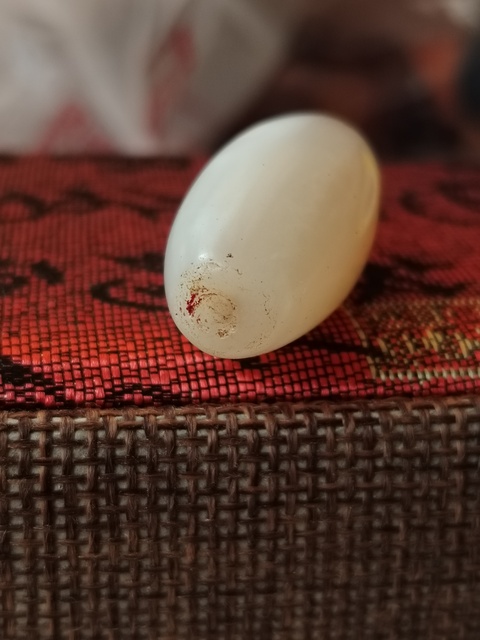 古玩玉器大尺寸清瑪瑙橄欖珠拍賣,當前價格420元
