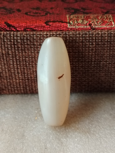 古玩玉器大尺寸清瑪瑙橄欖珠拍賣,當前價格420元