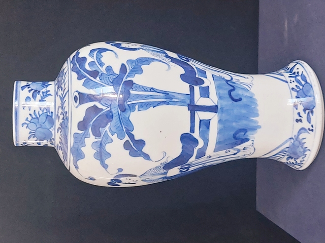 古玩陶瓷三娘教子圖青花雞腿瓶真品鑒賞圖