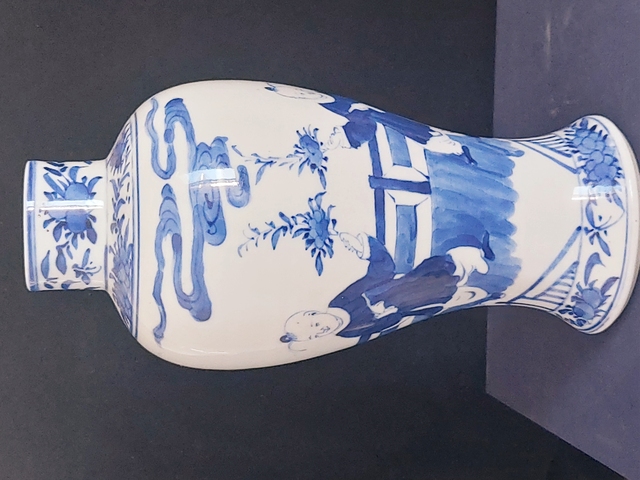 古玩陶瓷三娘教子圖青花雞腿瓶真品鑒賞圖