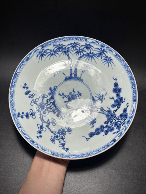古玩陶瓷青花松竹梅紋盤真品鑒賞圖