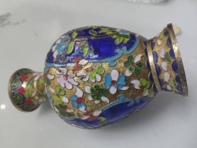古玩銅器景泰藍瓶真品鑒賞圖