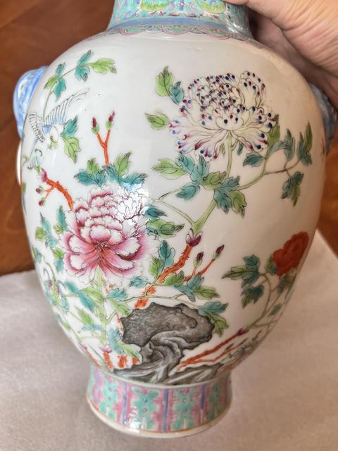 古玩陶瓷民國 粉彩花卉紋雙耳尊真品鑒賞圖