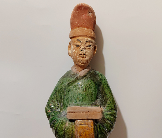 古玩陶瓷明三彩人物俑真品鑒賞圖