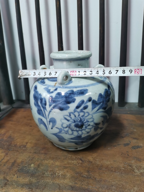 古玩陶瓷花卉紋青花壺真品鑒賞圖