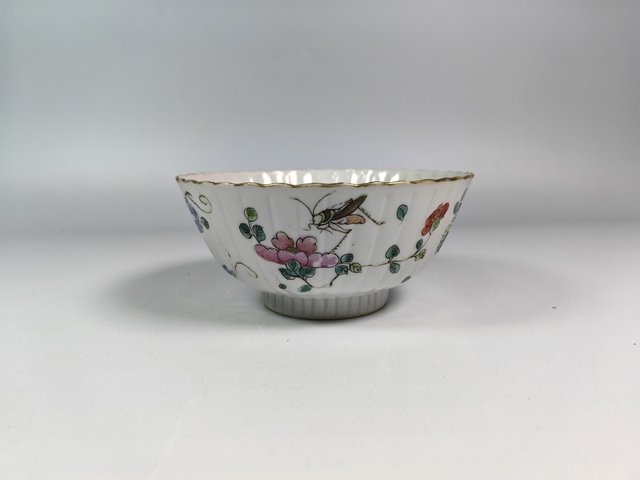 古玩陶瓷道光粉彩飛黃騰達花卉紋瓜棱碗真品鑒賞圖