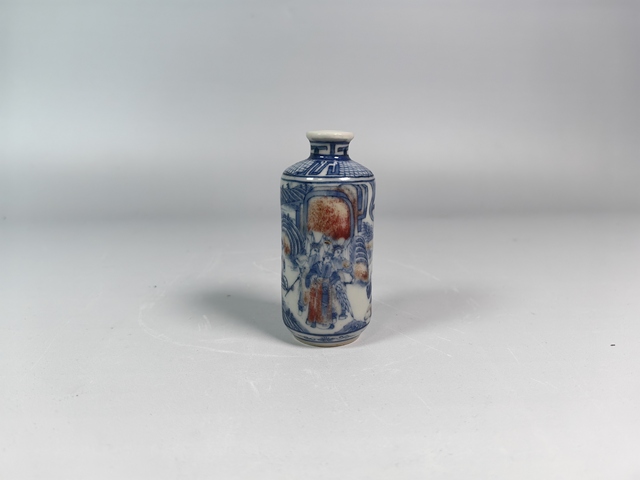 古玩陶瓷晚清青花釉里紅七擒孟獲人物故事紋鼻煙壺真品鑒賞圖