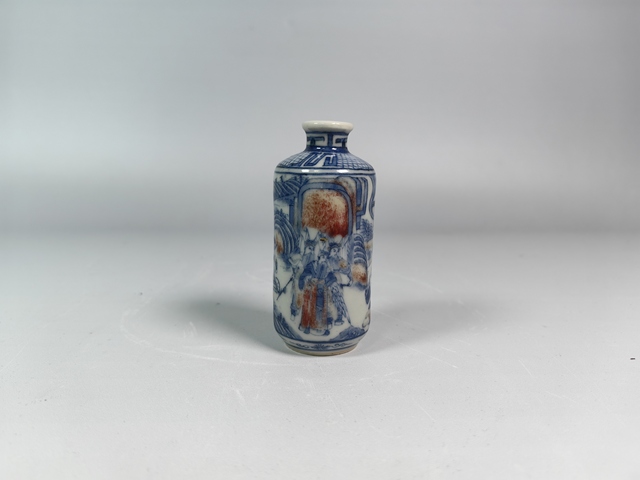 古玩陶瓷晚清青花釉里紅七擒孟獲人物故事紋鼻煙壺真品鑒賞圖