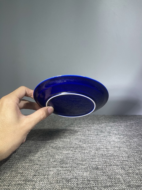 古玩陶瓷清晚期.茄皮紫釉盤拍賣，當前價格0元