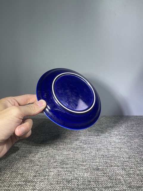 古玩陶瓷清晚期.茄皮紫釉盤拍賣，當前價格0元
