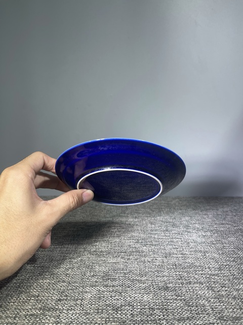 古玩陶瓷清晚期.茄皮紫釉盤拍賣，當前價格0元