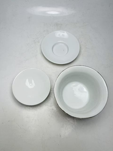 古玩陶瓷貼花粉彩花間喜字紋蓋碗真品鑒賞圖