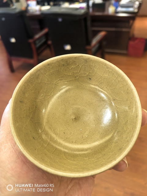 古玩陶瓷龍泉青瓷茶碗真品鑒賞圖