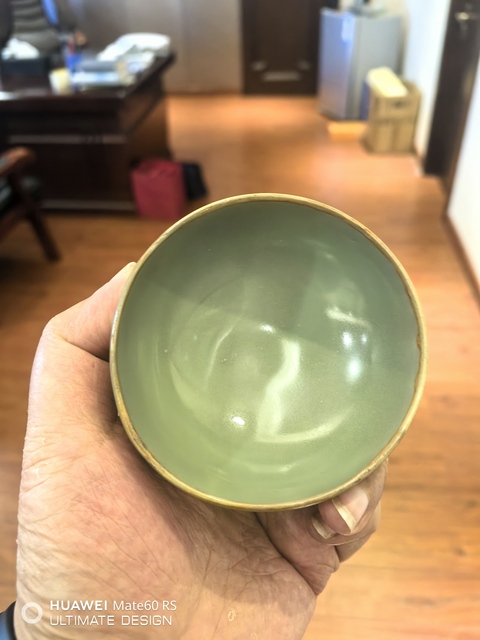 古玩陶瓷龍泉青瓷芒口盞真品鑒賞圖