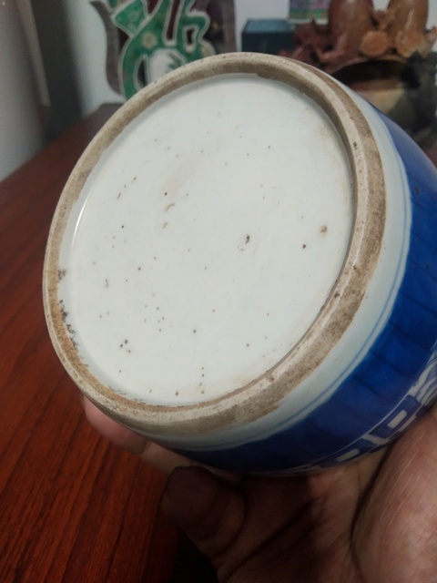 古玩陶瓷青花淡描花卉紋喜字罐真品鑒賞圖