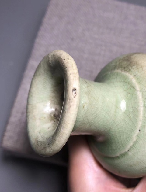 古玩陶瓷清早期，漳窯綠釉觀音瓶拍賣，當前價格2000元