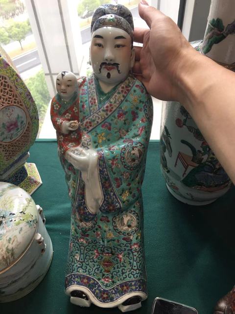 古玩陶瓷福星粉彩塑像真品鑒賞圖