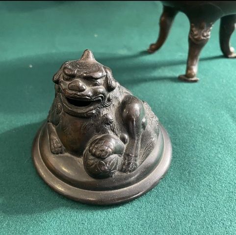 古玩銅器三足鼎式熏爐真品鑒賞圖