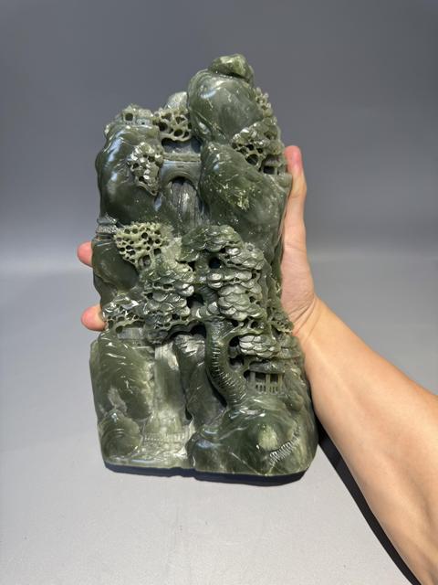 古玩玉器岫玉雕“山子擺件”真品鑒賞圖