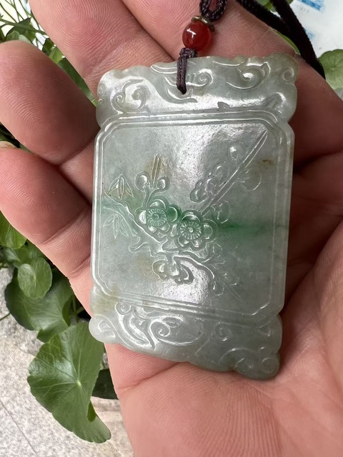 古玩玉器天然翡翠掛牌真品鑒賞圖