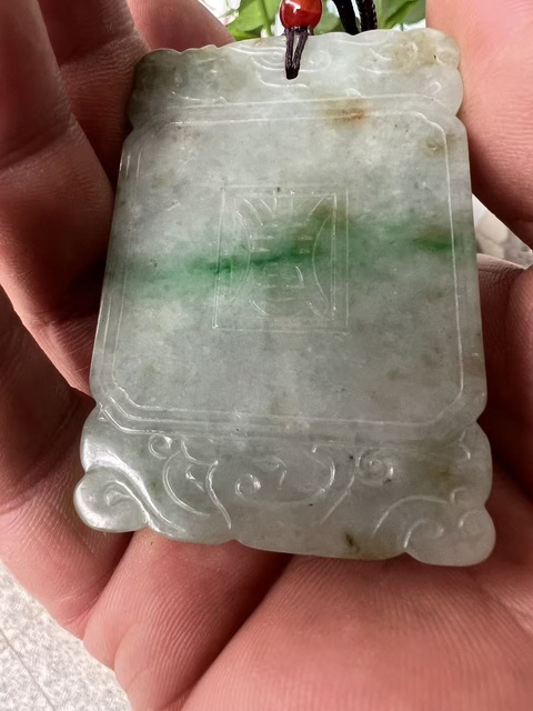古玩玉器天然翡翠掛牌真品鑒賞圖