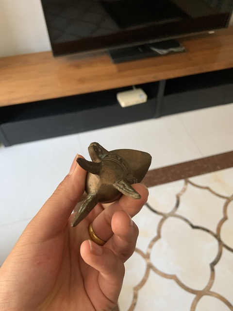 古玩銅器酒杯真品鑒賞圖