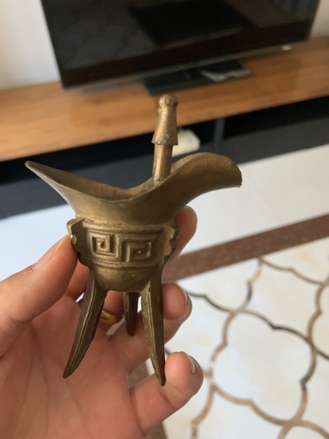 古玩銅器酒杯真品鑒賞圖