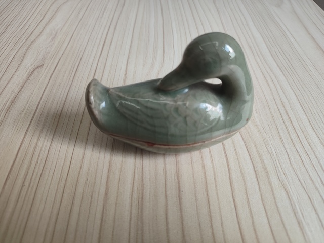 古玩陶瓷青釉鴨形蓋盒真品鑒賞圖