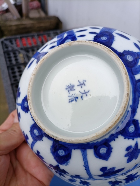 古玩陶瓷青花花卉紋花口碗真品鑒賞圖
