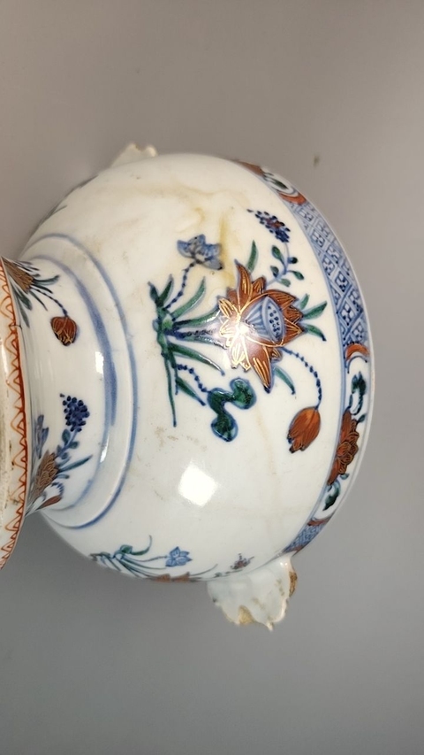 古玩陶瓷斗彩花卉紋簋真品鑒賞圖