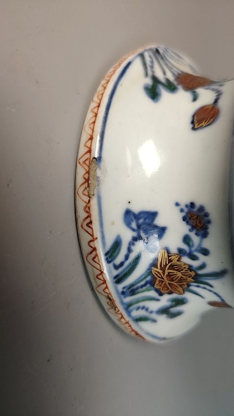 古玩陶瓷斗彩花卉紋簋真品鑒賞圖