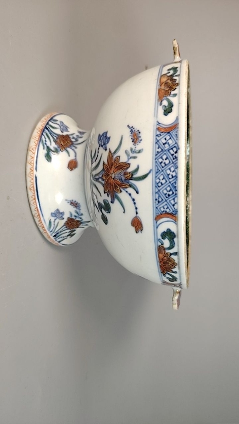古玩陶瓷斗彩花卉紋簋真品鑒賞圖