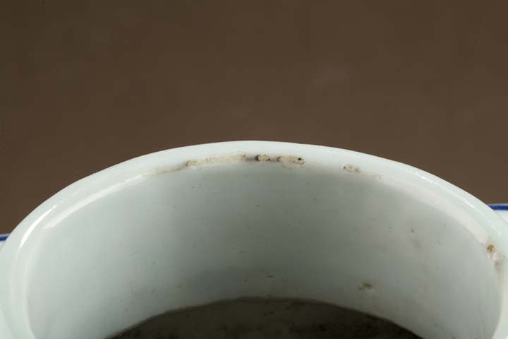 古玩陶瓷清晚·青花云鶴八卦紋琮式瓶拍賣，當前價格8092元