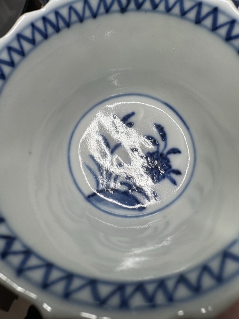 古玩陶瓷青花花卉紋杯真品鑒賞圖