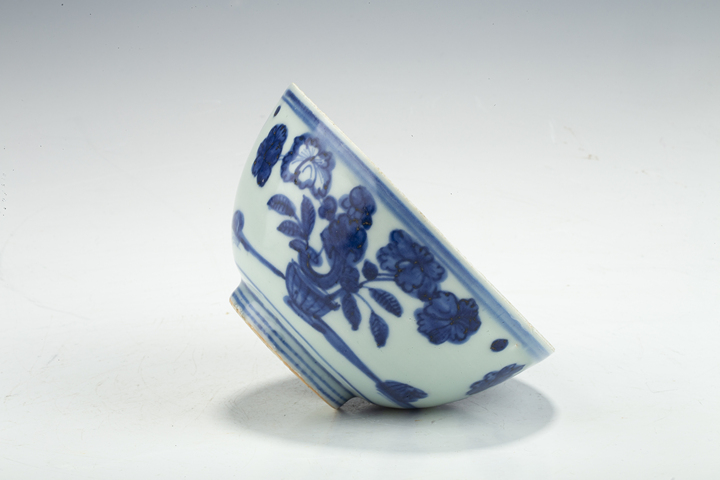 古玩陶瓷明晚·青花花卉紋碗拍賣，當前價格1152元